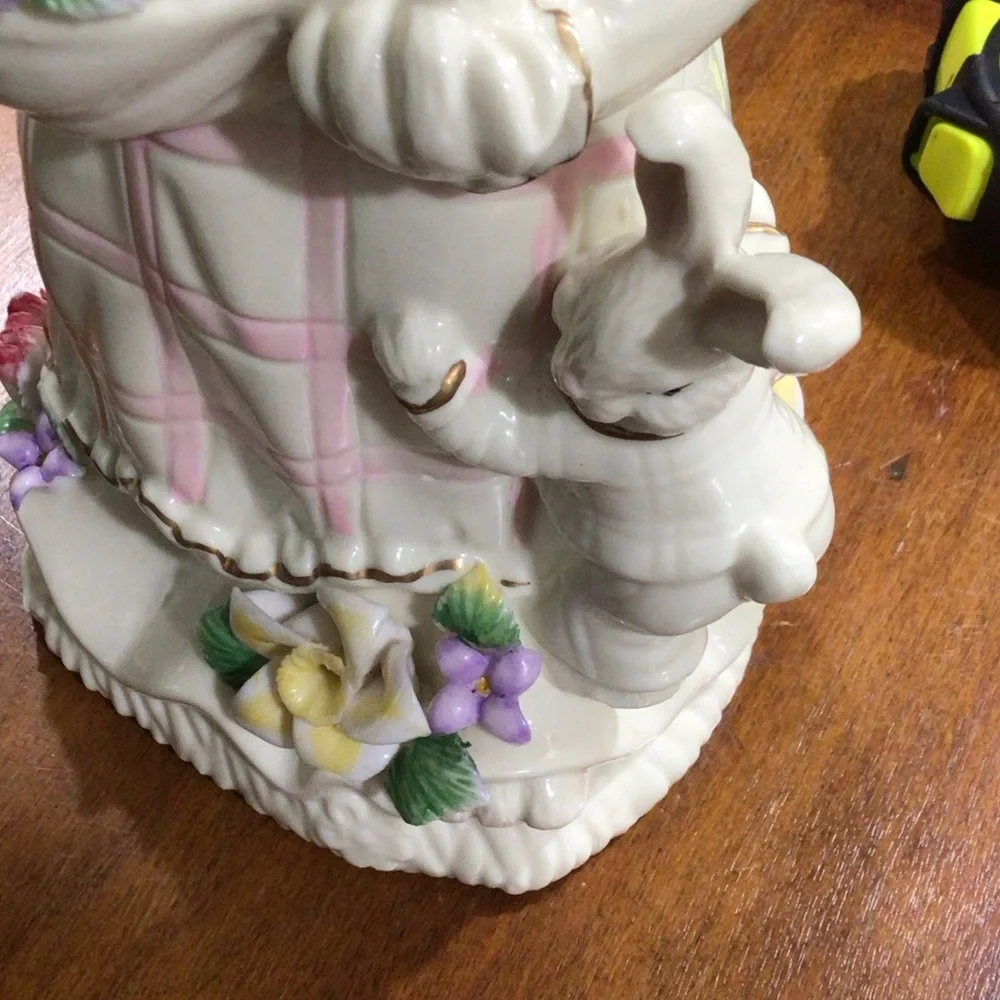 Musical 11” Porcelain Mrs Easter Bunny Figurine